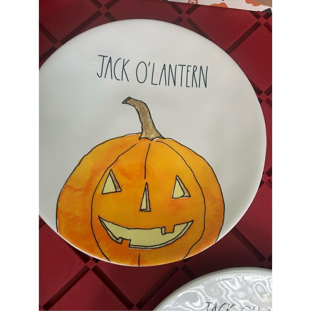 HALLOWEEN NEW RAE DUNN MAGENTA PUMPKIN JACK O LANTERN SET 2 DINNER PLATES